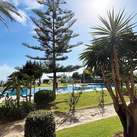 Estudio Con Vistas Al Mar Y Piscina En La Colina Lägenhet